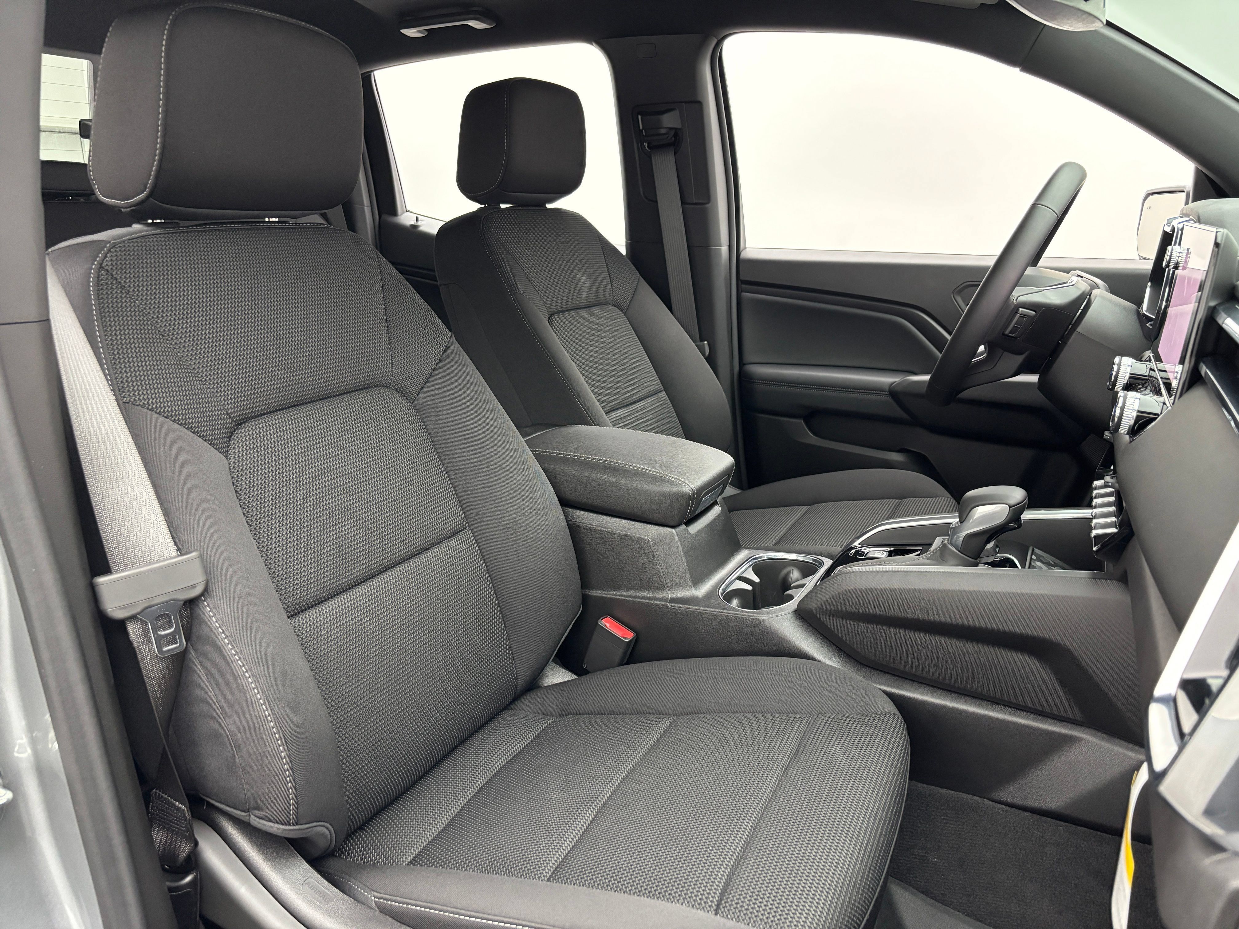 New 2026 GMC Canyon Elevation w/ Convenience Package RWD image 31