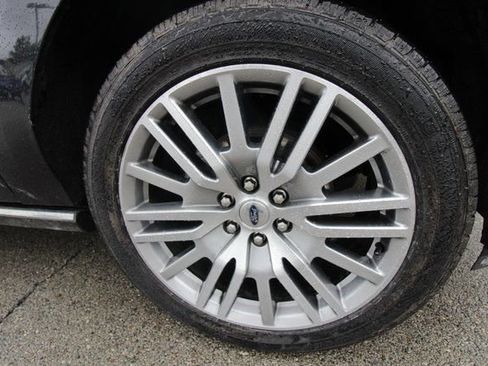 Used 2023 Ford Expedition Max Platinum image 19