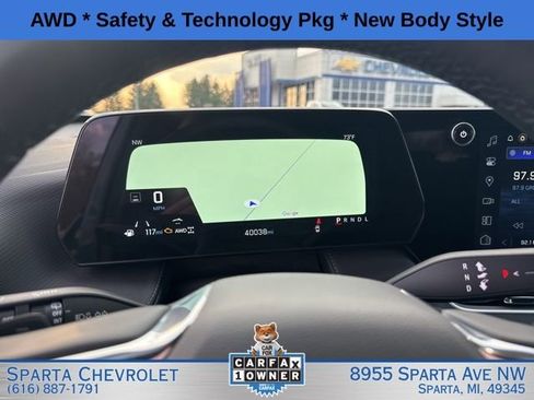 Used 2025 Chevrolet Equinox LT w/ Safety and Technology Package image 17