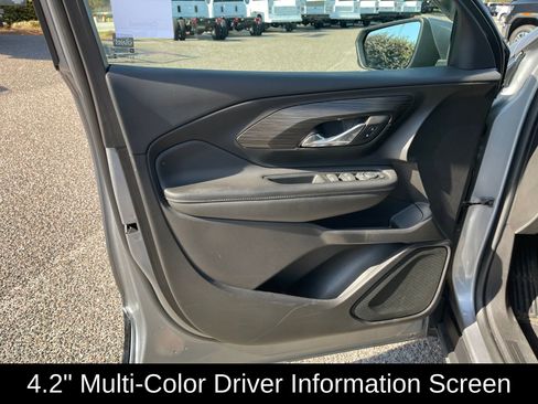 Used 2024 GMC Terrain SLE image 11