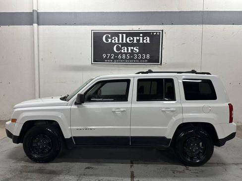 Used 2016 Jeep Patriot Sport w/ Power Value Group FWD image 1