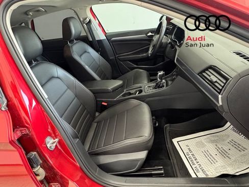 Used 2022 Volkswagen Jetta SE w/ Panoramic Sunroof Package FWD image 24