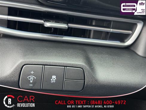 Used 2024 Hyundai Elantra Limited FWD image 39
