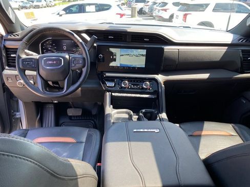 Used 2024 GMC Sierra 2500 AT4 w/ AT4 Premium Plus Package AWD/4WD image 29