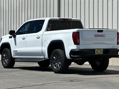 Used 2024 GMC Sierra 1500 AT4X image 7