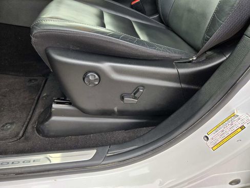 Certified 2022 Dodge Durango GT image 40