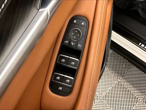 Used 2024 INFINITI QX60 Sensory AWD/4WD image 32