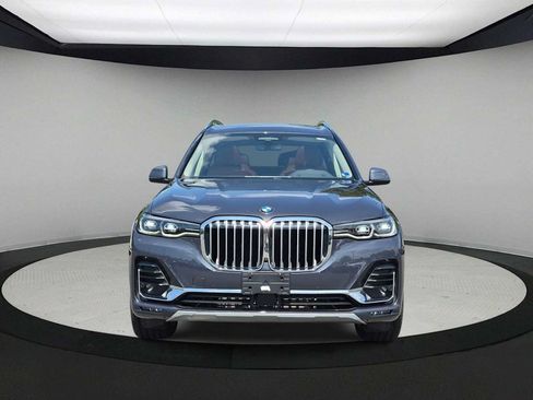 Used 2022 BMW X7 xDrive40i w/ Executive Package AWD/4WD image 3