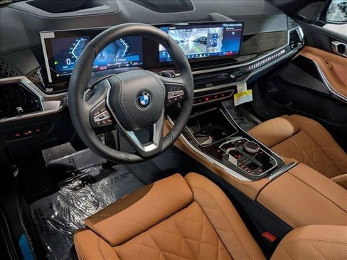 Used 2026 BMW X5 xDrive40i w/ Climate Comfort Package AWD/4WD image 3