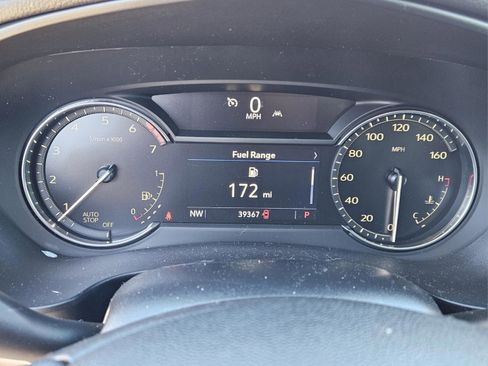 Used 2022 Cadillac XT4 Luxury w/ Driver Awareness Package image 19