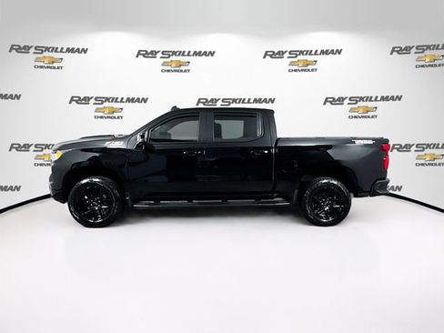 Used 2025 Chevrolet Silverado 1500 LT Trail Boss w/ Convenience Package II AWD/4WD image 4