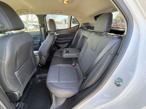 Used 2022 Buick Encore GX Select image 11