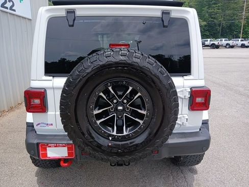 Used 2026 Jeep Wrangler Unlimited Rubicon w/ Safety Group AWD/4WD image 6