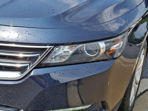 Used 2018 Chevrolet Impala LT FWD image 9