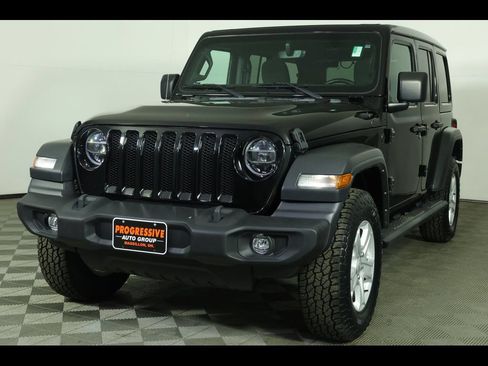 Used 2022 Jeep Wrangler Unlimited Sport w/ Sun And Sound Package AWD/4WD image 2