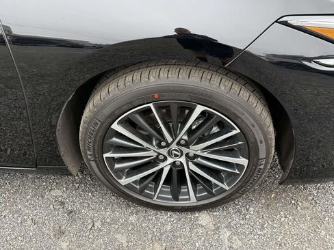 Used 2024 Lexus ES 350 w/ Premium Package FWD image 7