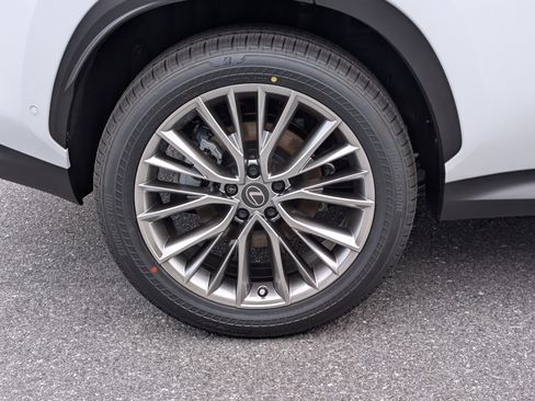 New 2026 Lexus NX 350 350h Luxury image 6