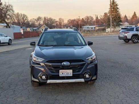 Used 2024 Subaru Outback Limited image 2