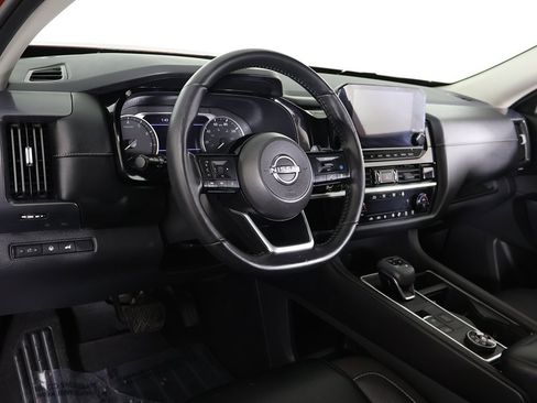 Used 2023 Nissan Pathfinder SL w/ Lighting Package (N92) image 29