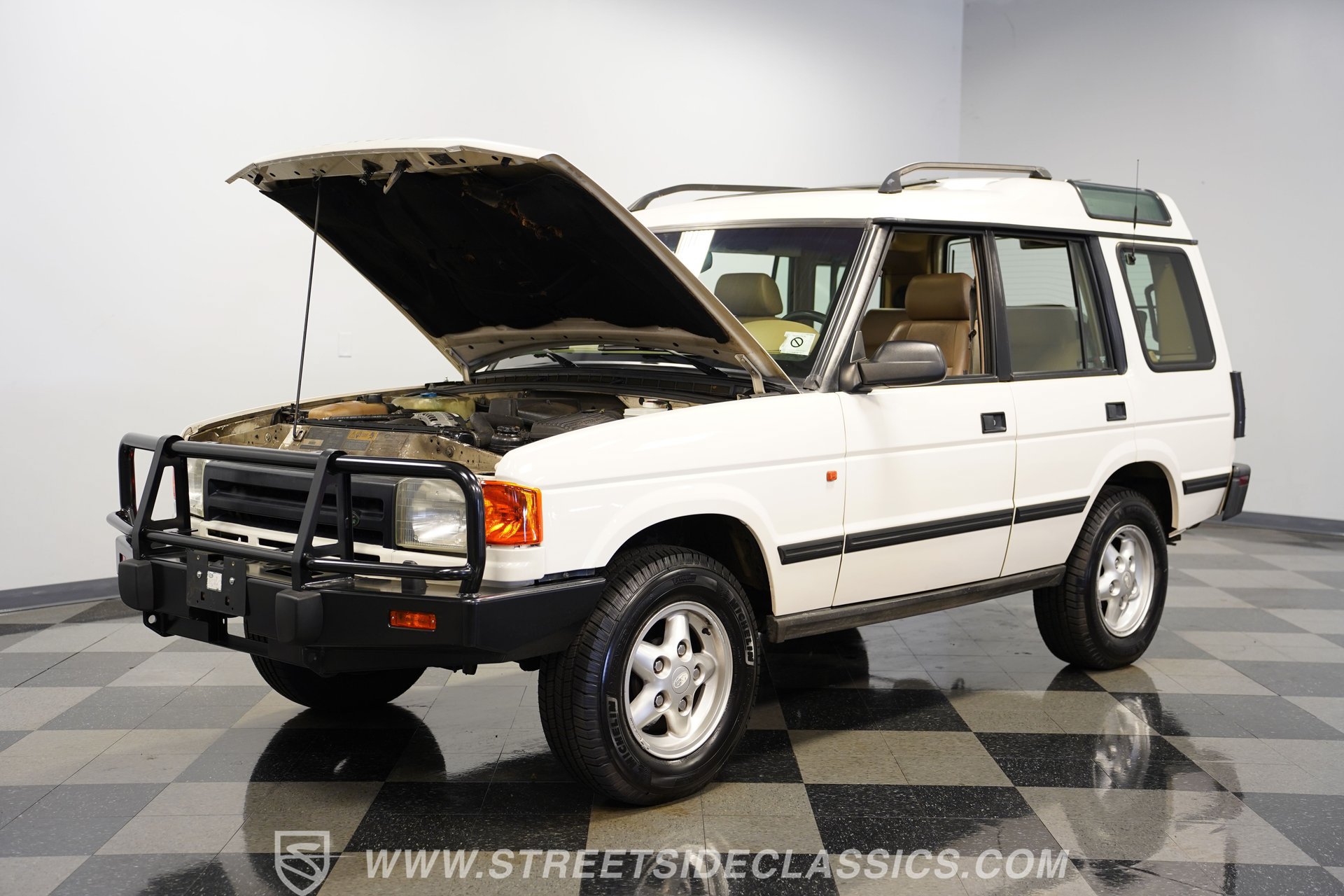Used 1996 Land Rover Discovery AWD/4WD image 32