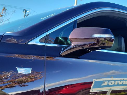 Used 2020 Cadillac XT6 Premium Luxury w/ Platinum Package image 9