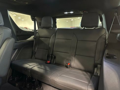 Used 2023 Chevrolet Tahoe Z71 w/ Luxury Package image 38