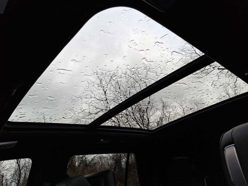 Certified 2024 Cadillac Escalade Sport Platinum w/ LPO, ONYX Package image 15