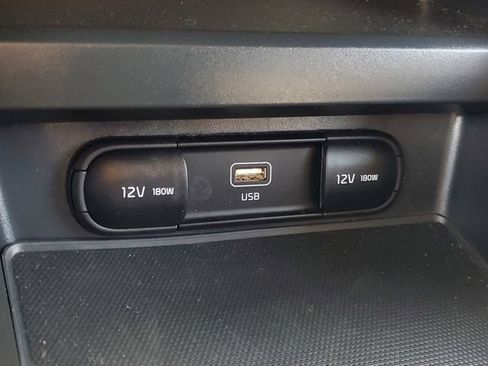Used 2024 Kia Soul LX w/ Option Group 015 FWD image 29