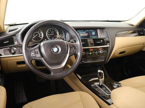 Used 2017 BMW X3 sDrive28i RWD image 2