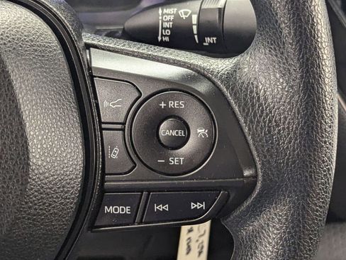 Used 2020 Toyota Corolla LE image 20