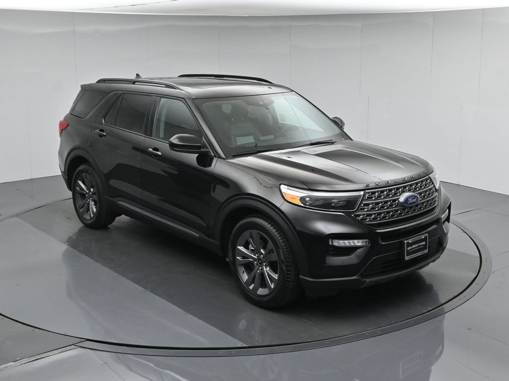 Certified 2023 Ford Explorer XLT w/ Equipment Group 202A RWD image 46