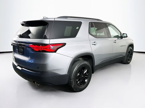 Used 2023 Chevrolet Traverse LT FWD image 9