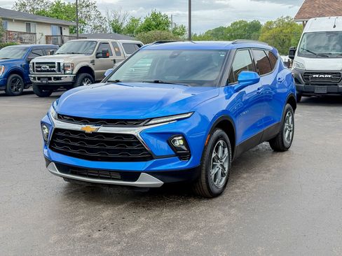 Used 2024 Chevrolet Blazer LT w/ Convenience Package FWD image 6