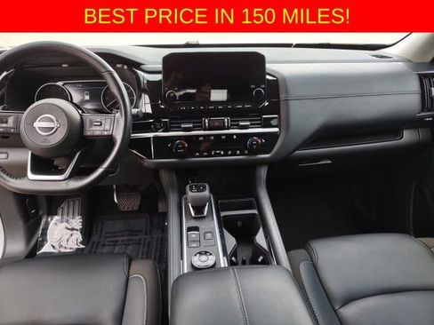 Used 2025 Nissan Pathfinder SL AWD/4WD image 13