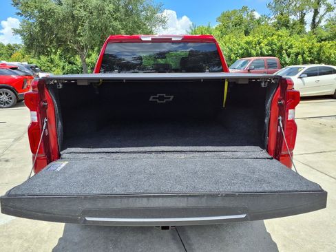 Used 2025 Chevrolet Silverado 1500 LT Trail Boss AWD/4WD image 17