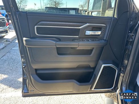 Used 2024 RAM 3500 Laramie w/ Night Edition image 64