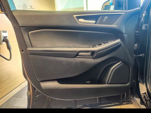 Used 2023 Ford Edge SEL w/ Convenience Package AWD/4WD image 19