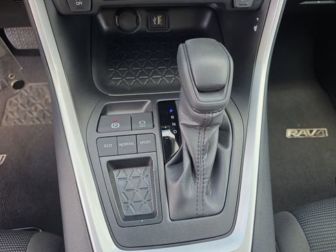 Used 2025 Toyota RAV4 LE FWD image 19