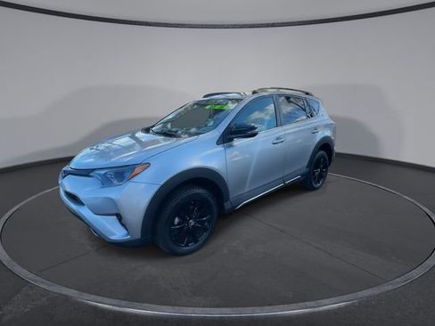 Used 2018 Toyota RAV4 XLE image 7