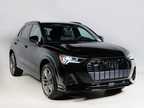 Certified 2023 Audi Q3 2.0T Premium Plus w/ Premium Plus Package AWD/4WD image 1