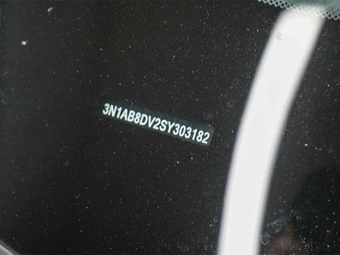 Used 2025 Nissan Sentra SR image 29