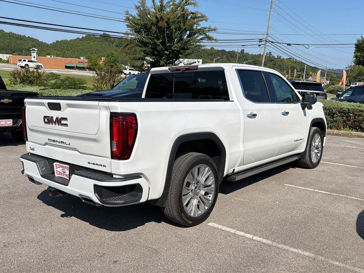 Used 2021 GMC Sierra 1500 Denali w/ Denali Ultimate Package AWD/4WD image 3