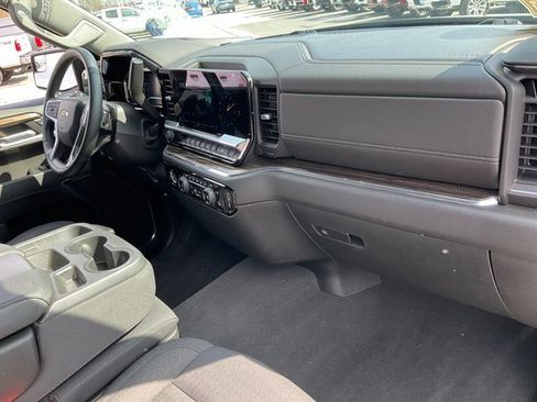 Used 2023 Chevrolet Silverado 1500 LT image 19