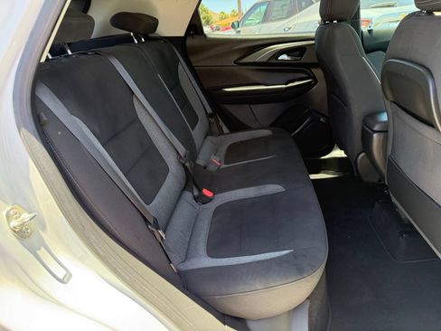 Certified 2024 Chevrolet TrailBlazer LT FWD image 32