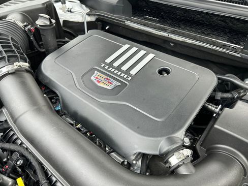 New 2026 Cadillac XT5 Luxury image 30