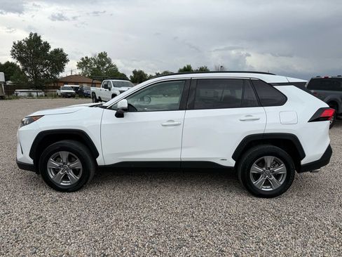 Used 2022 Toyota RAV4 LE AWD/4WD image 6