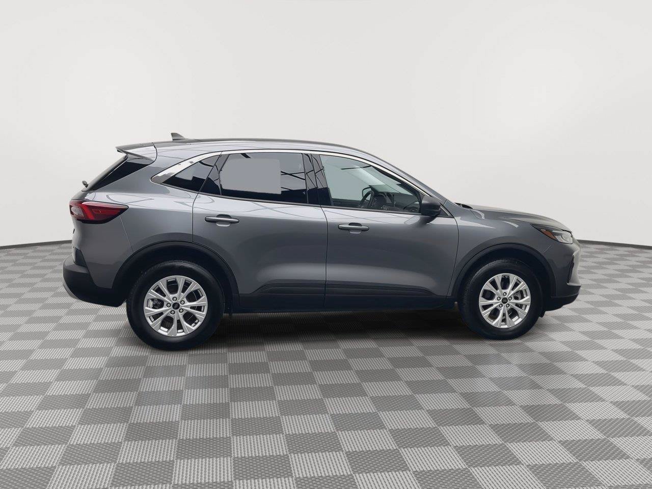 Used 2024 Ford Escape Active AWD/4WD image 37