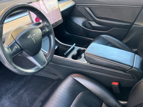 Used 2018 Tesla Model 3 Mid Range RWD image 13