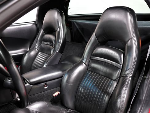 Used 1997 Chevrolet Corvette Coupe w/ Memory Pkg RWD image 76