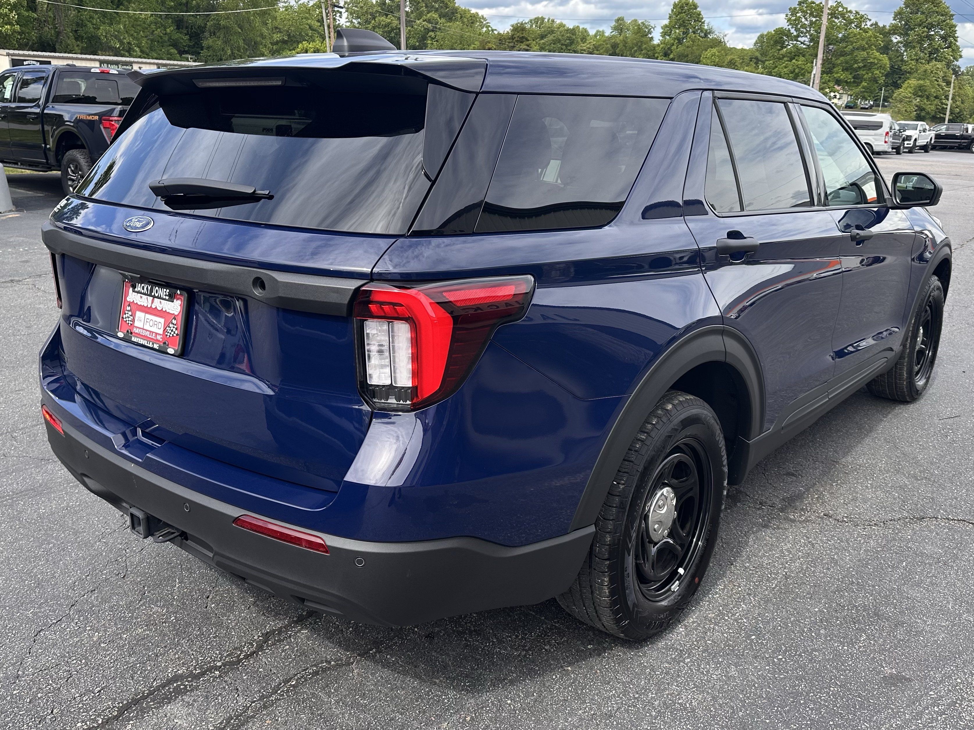 Used 2025 Ford Explorer 4WD Police Interceptor image 7